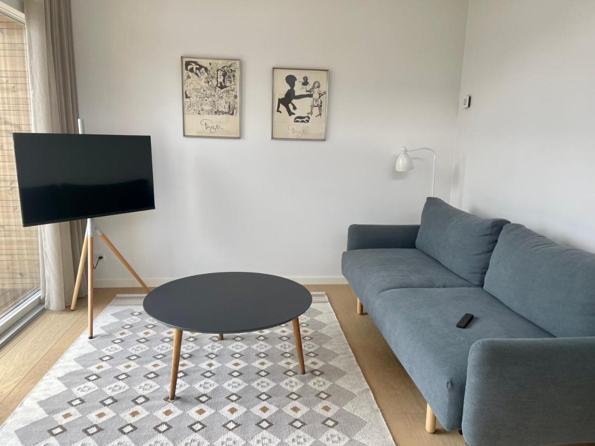 Nybygget Hus I Svaneke Taet Pa Klipper, Skov Og Hav Exterior foto